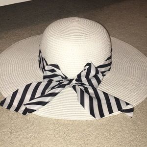 White Straw Floppy Hat